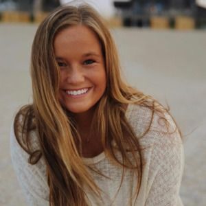 Meet your Posher, Lauren